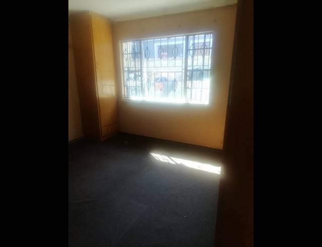 3 BEDROOM HOUSE FOR SALE IN DOBSONVILLE EXT 3